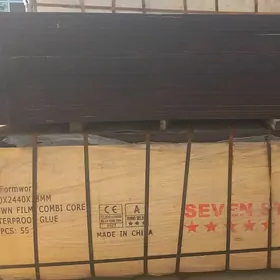 Plywood Plimut
