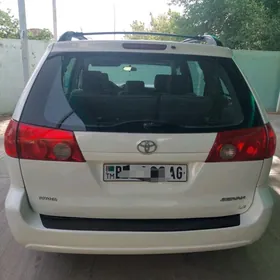 Toyota Sienna 2008