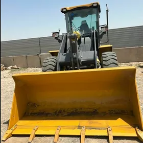XCMG LW300F 2025
