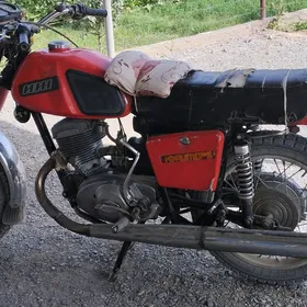 Iž Planeta 5 2002