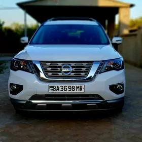 Nissan Pathfinder 2020