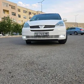 Toyota Sienna 2004