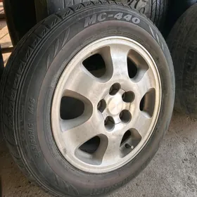 ZAPASKA 15 16 VERSA Toyota