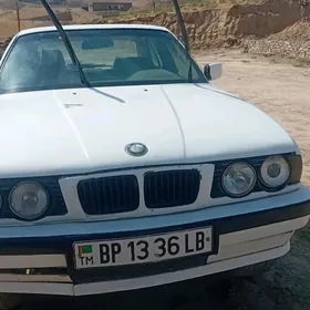 BMW 525 1989