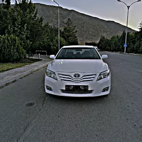 Toyota Camry 2010