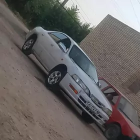 Toyota Carina 1995