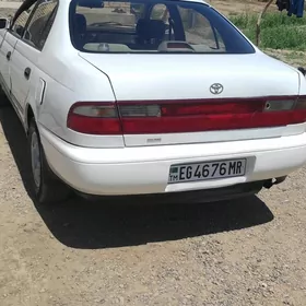 Toyota Corona 1992