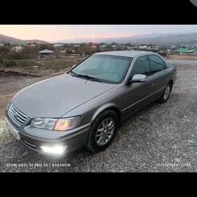 Toyota Camry 2001