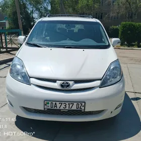Toyota Sienna 2008