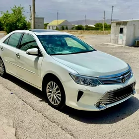 Toyota Camry 2016