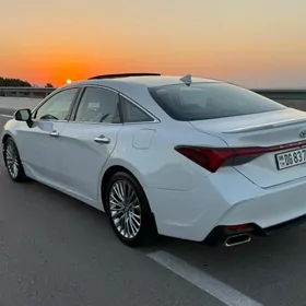 Toyota Avalon 2019