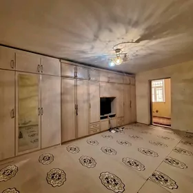 Arenda  4 Mkr 1 kom