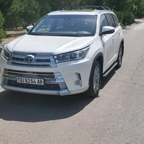 Toyota Highlander 2018
