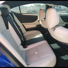Lexus ES 350 2021