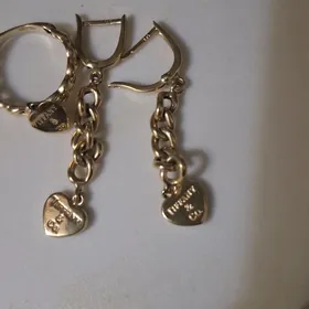 Gyzyl kamplekt