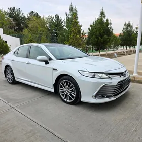 Toyota Camry 2022