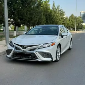 Toyota Camry 2022