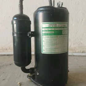 Motor, Kompressor