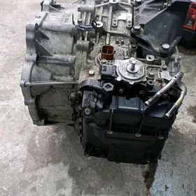 Elantra 1,8 2011-2014  Korobka