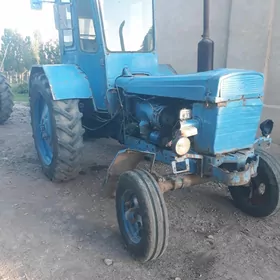 MTZ T-28 1982