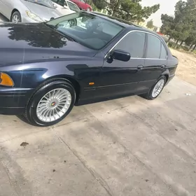 BMW E39 2003