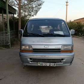 Toyota Hiace 1990