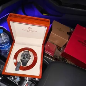 PATEK PHILIPPE sagat
