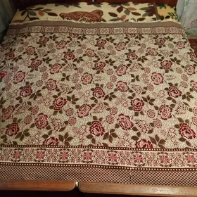 кровать