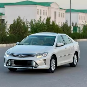 Toyota Camry 2016