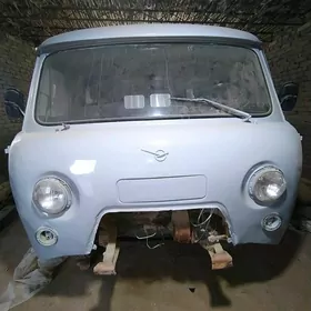 UAZ 2206 1990