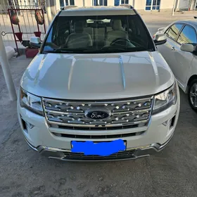 Ford Explorer 2019