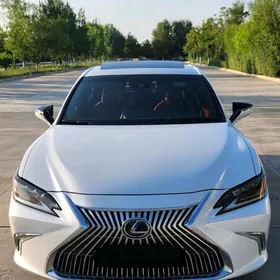 Lexus ES 350 2022