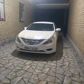 Hyundai Sonata 2011