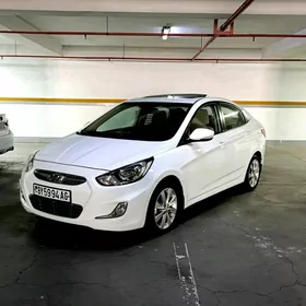 Hyundai Accent 2014