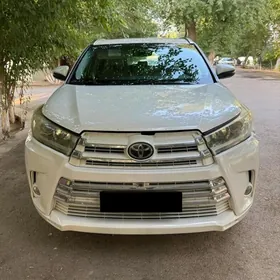 Toyota Highlander 2017