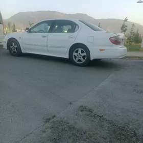 Nissan Maxima 2000