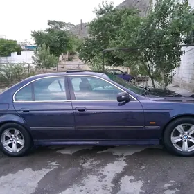 BMW E39 1999