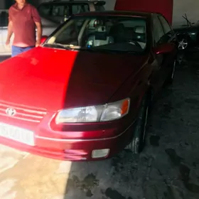 Toyota Camry 1999
