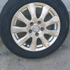 R16 teker