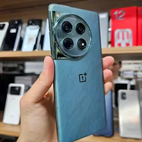 OnePlus 12