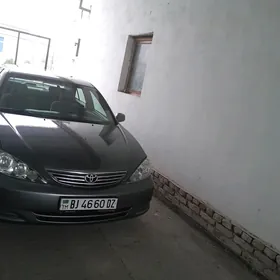 Toyota Camry 2003