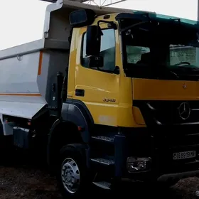 Mercedes-Benz Other 2013