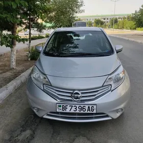 Nissan Versa Note 2015