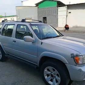 Nissan Pathfinder 2002