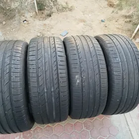 235 45 18
