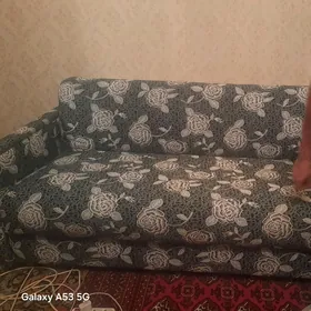 Диван и кресло