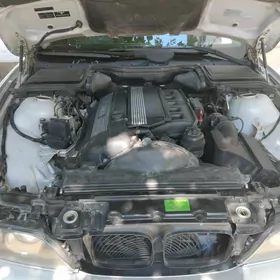 BMW 525 2003