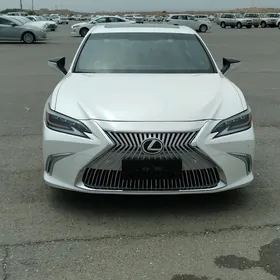 Lexus ES 350 2019