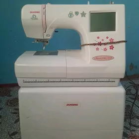 JANOME 370 E