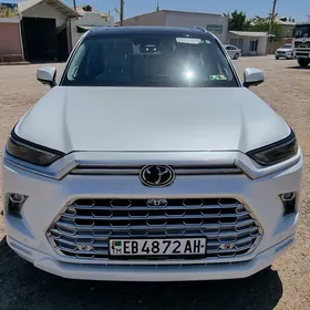 Toyota Highlander 2024